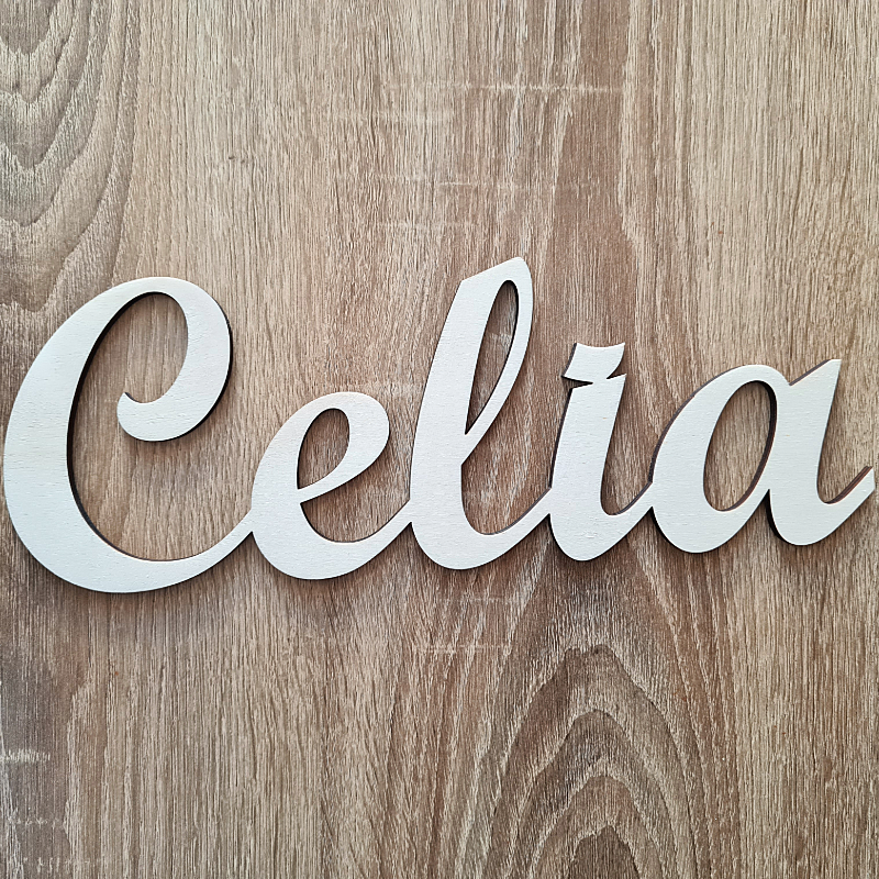 Nombres en madera grandes